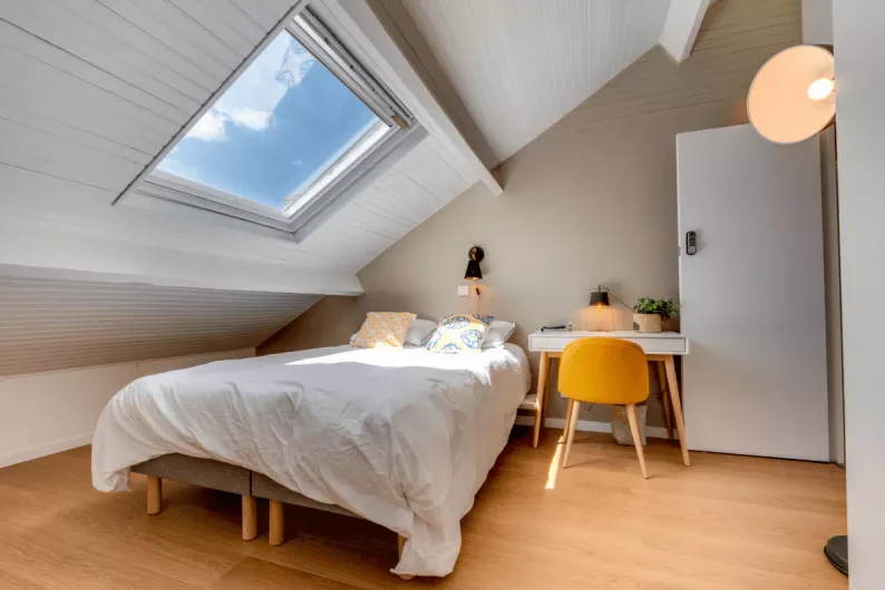 Lofrt Room