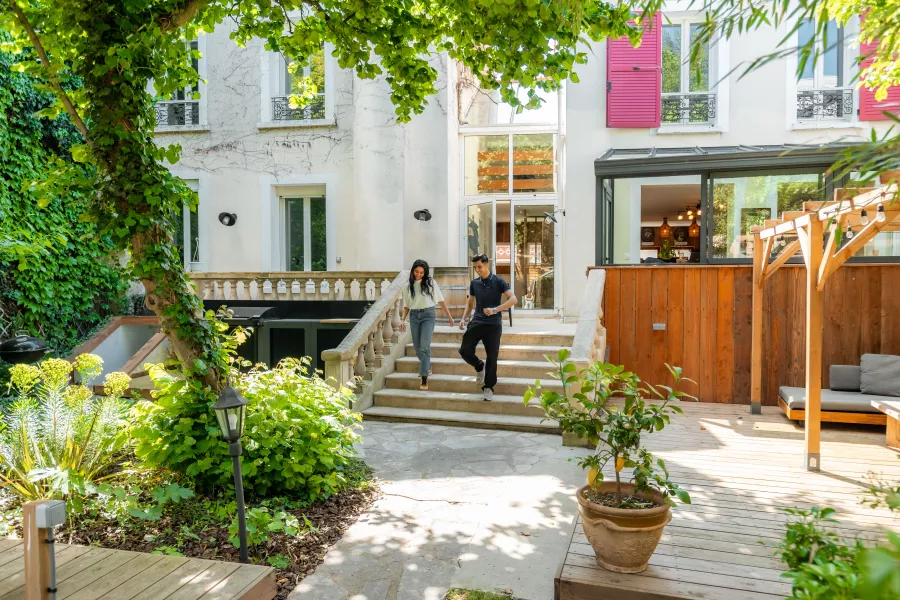 Casas Young Professionals